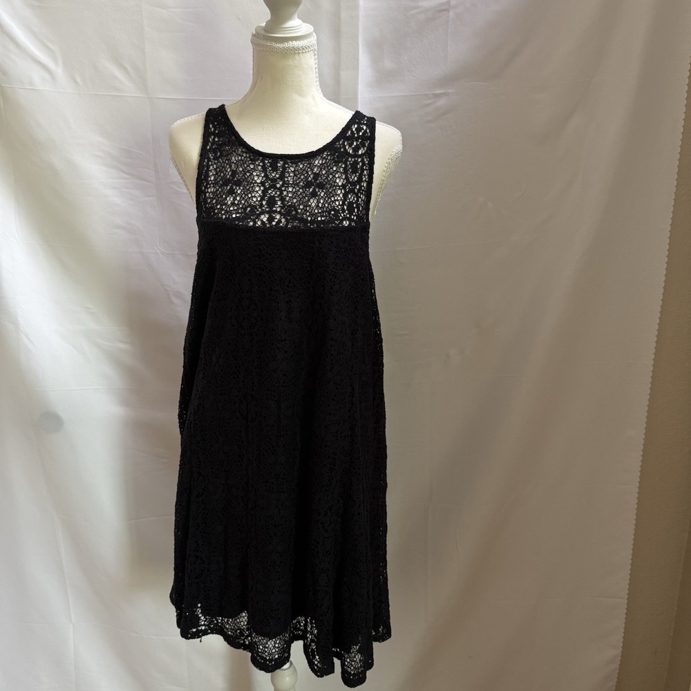Women's Free People Black Lace Shift Dress‎ Size Large Back Cut Outs